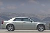 5-chrysler-300c-2005-20.jpg