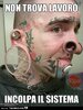 xwoccwtzd2-piercing-ovunque-non-trova-il-lavoro-incolpa-il-sistema_b.jpg