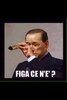 1782-berlusconi-guarda-binocolo.jpg