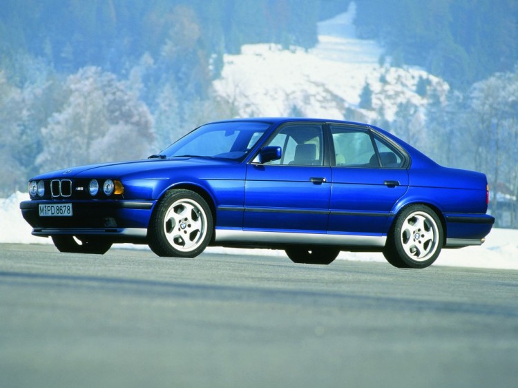 BMW M5 E34