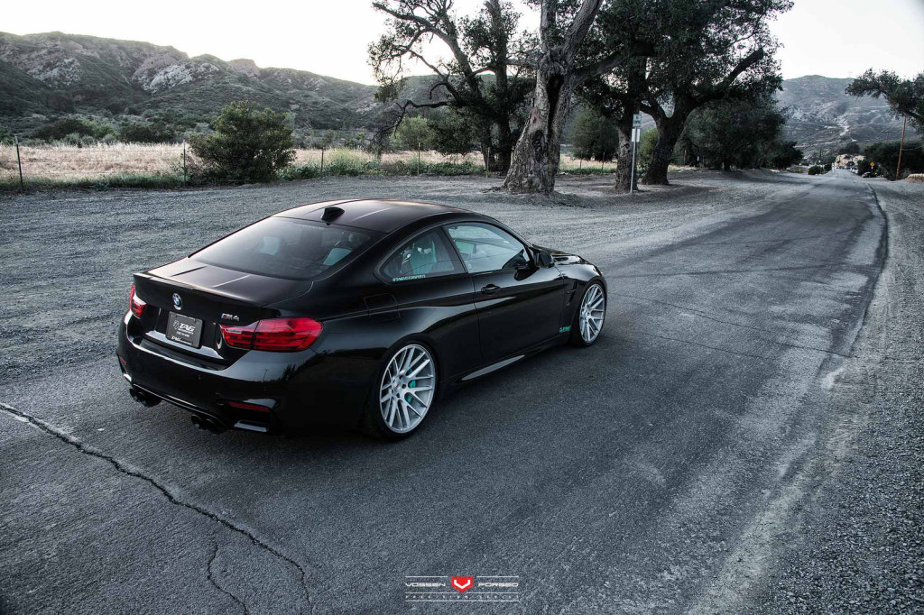 BMW-M4-With-Vossen-Wheels-8