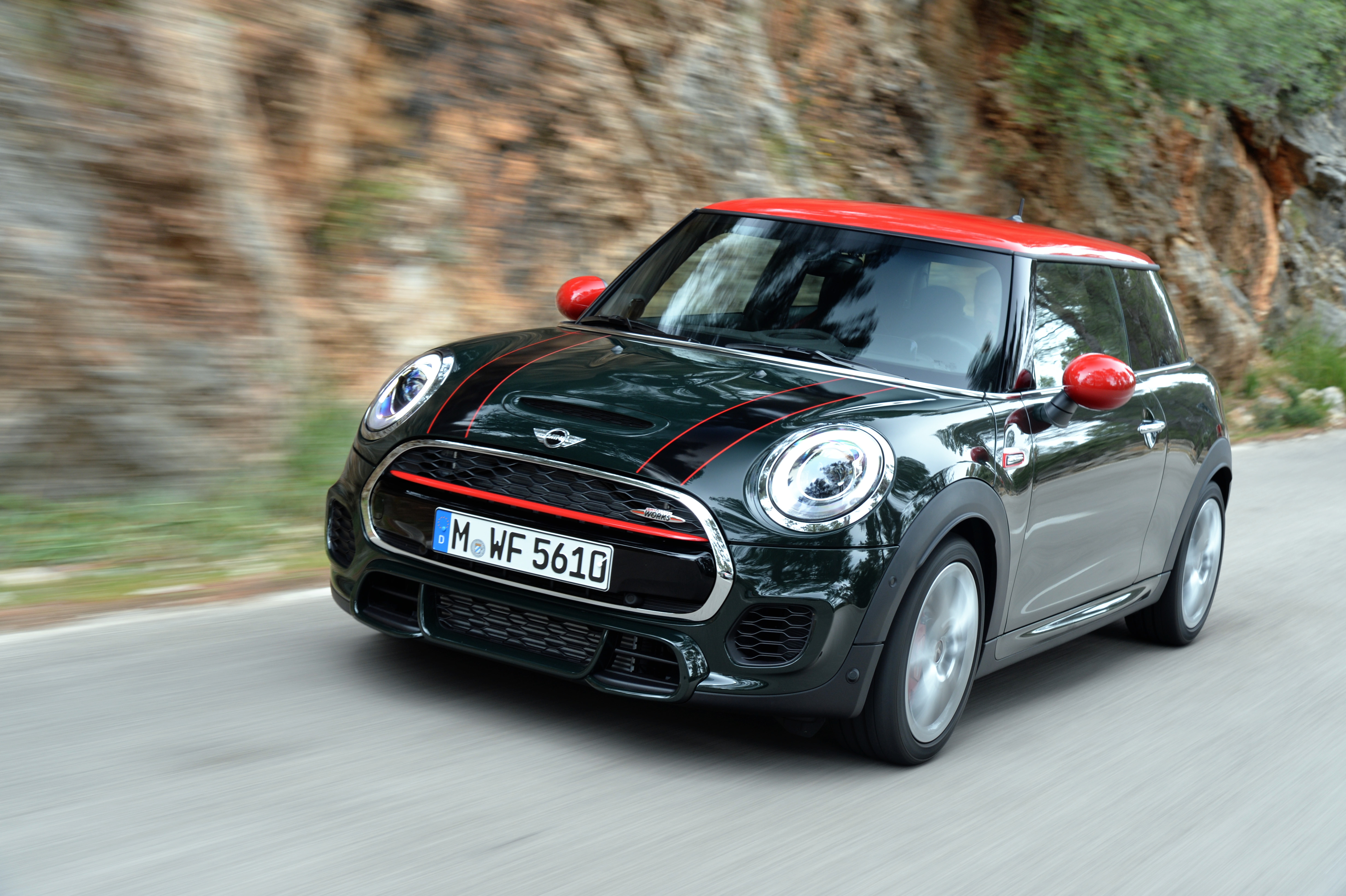 Ch cooper. Mini Cooper JCW 2015. Mini Cooper JCW 2016. Мини Купер JCW 2023. Мини Купер 202.