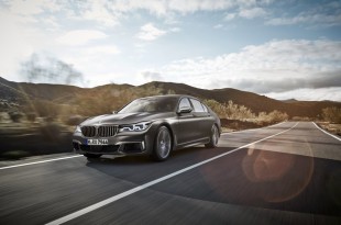 BMW M760Li xDrive 2016