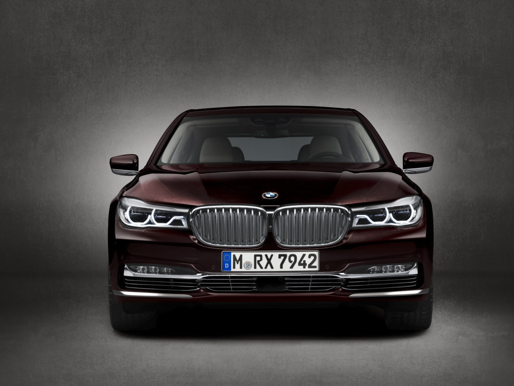 BMW M760Li Ginevra