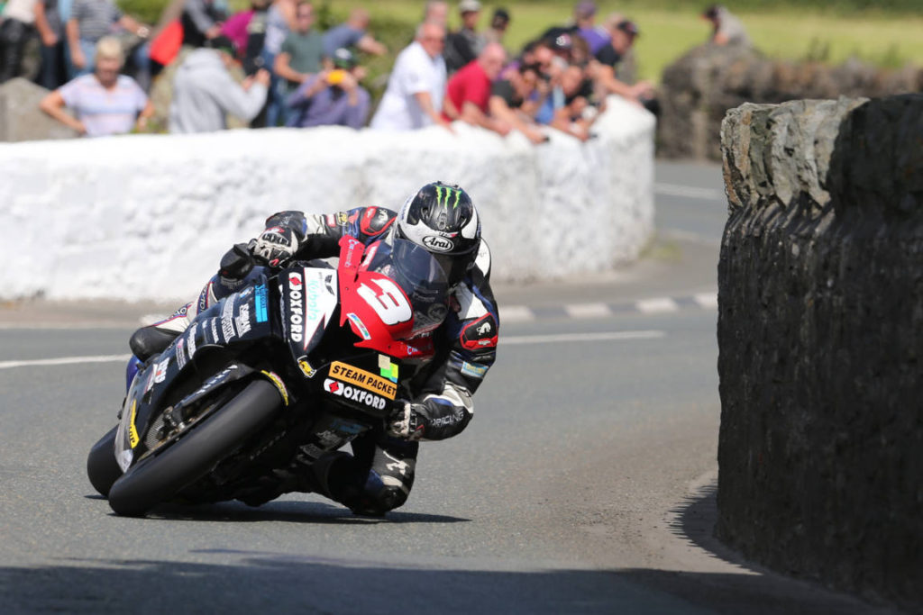 Michael Dunlop Southern 100 BMW S 1000 RR