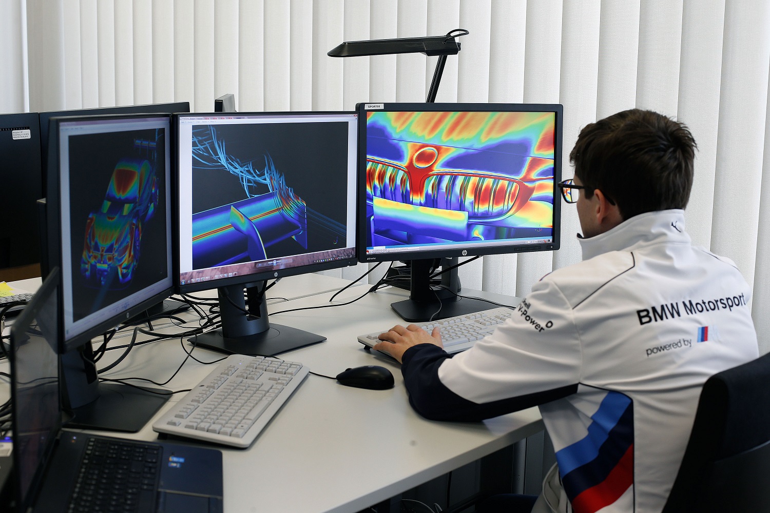 BMW M4 DTM - BMW Motorsport, ComputationFluid Dynamics (CFD)