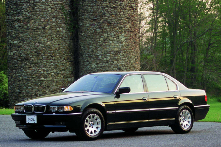 Secondo voi qual è la migliore BMW degli anni 90?